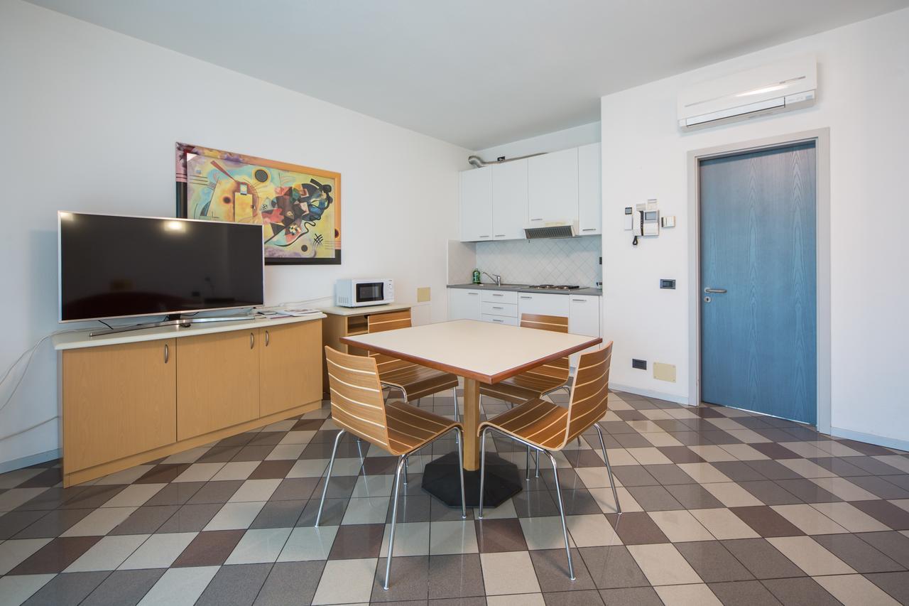 Piazzi House Aparthotel Sondrio Ngoại thất bức ảnh