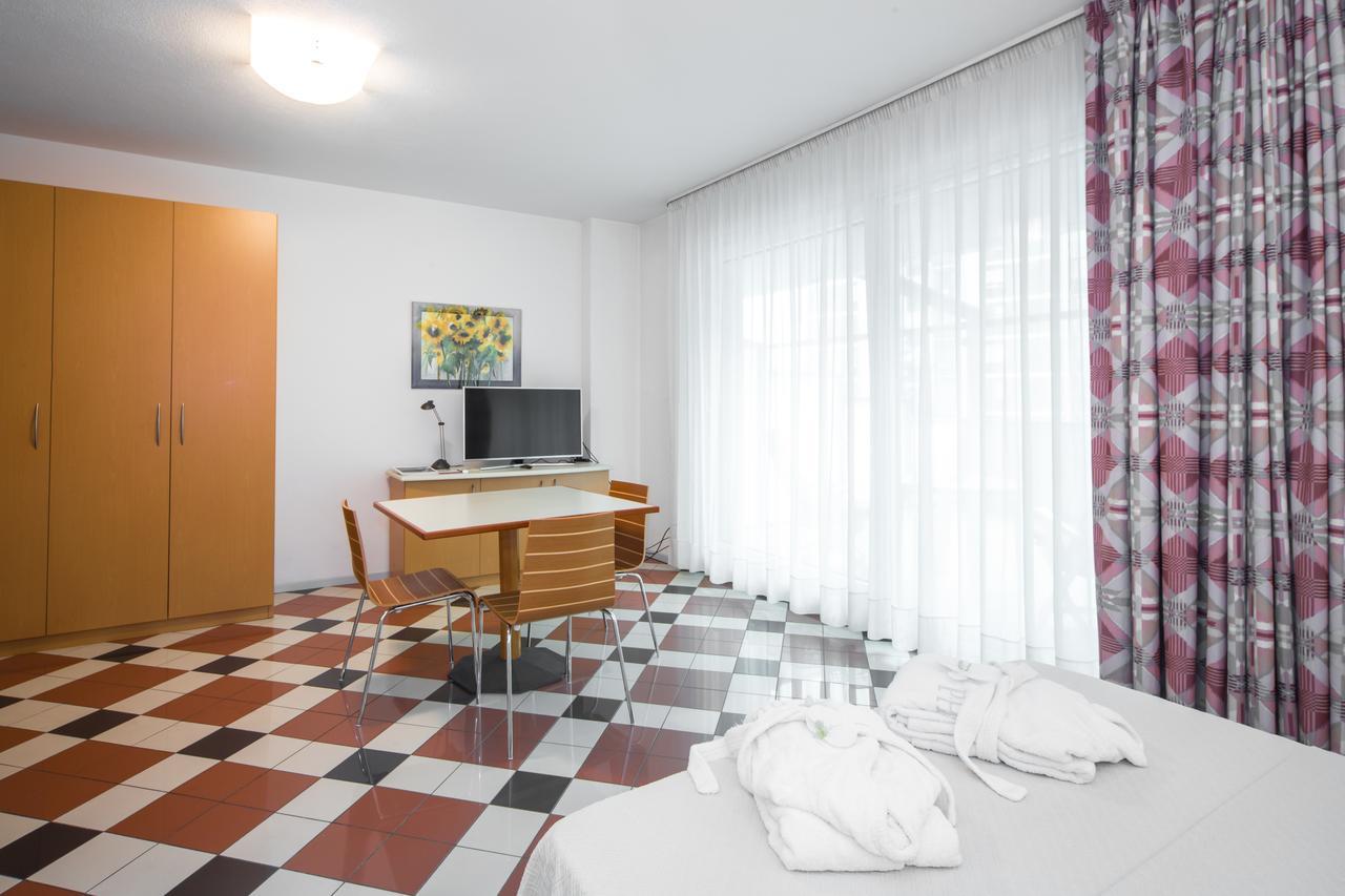 Piazzi House Aparthotel Sondrio Ngoại thất bức ảnh