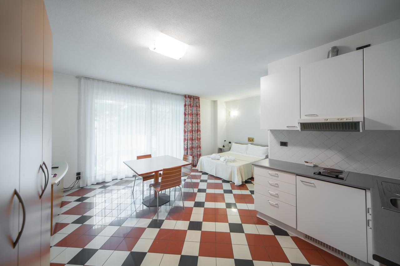 Piazzi House Aparthotel Sondrio Ngoại thất bức ảnh