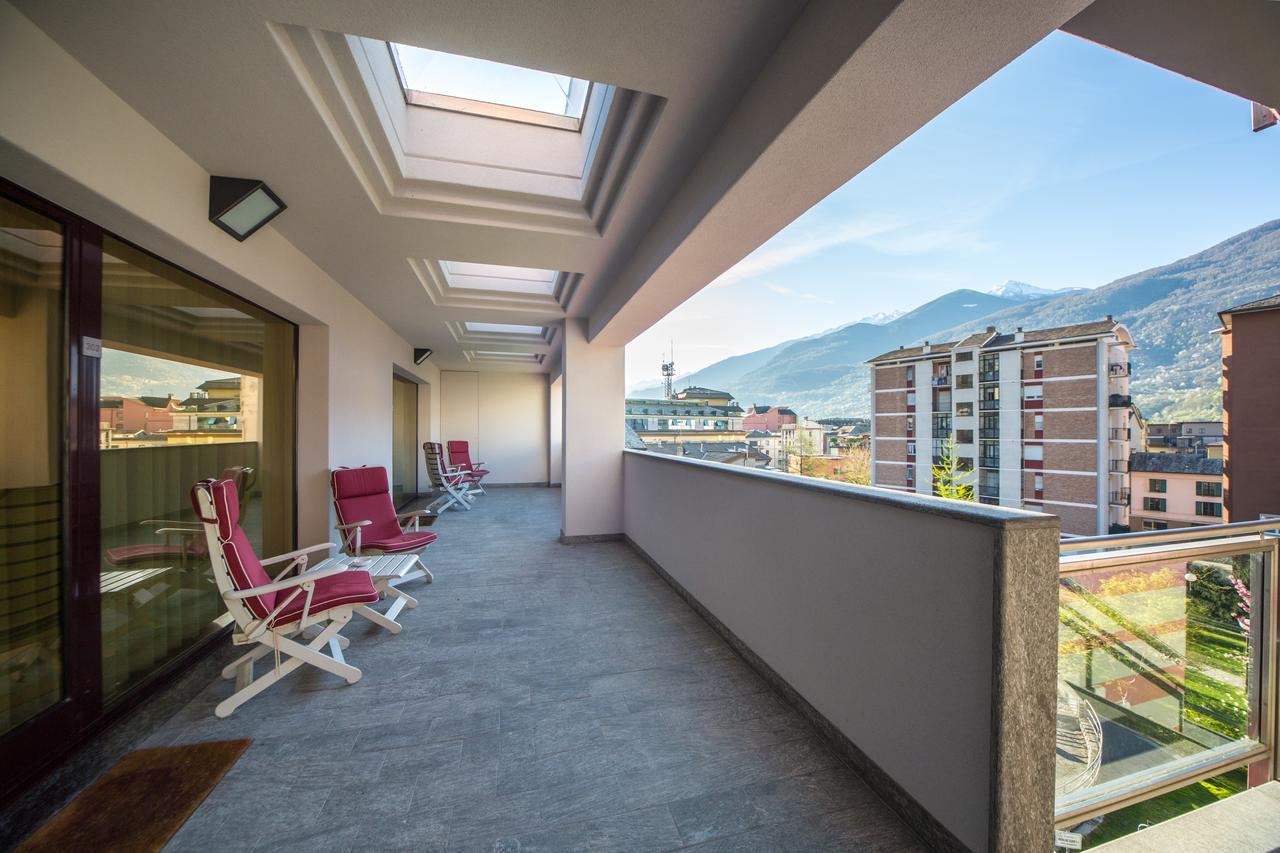 Piazzi House Aparthotel Sondrio Ngoại thất bức ảnh
