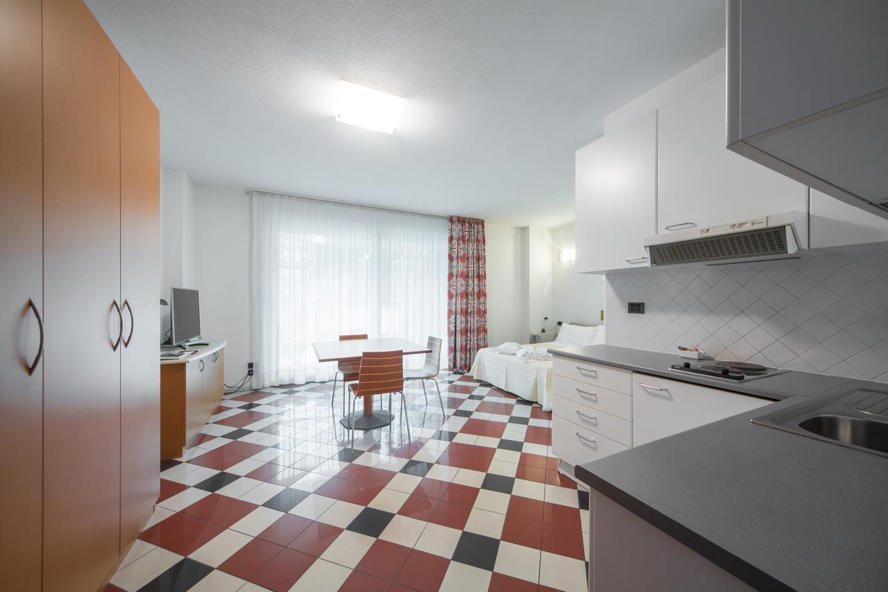 Piazzi House Aparthotel Sondrio Ngoại thất bức ảnh