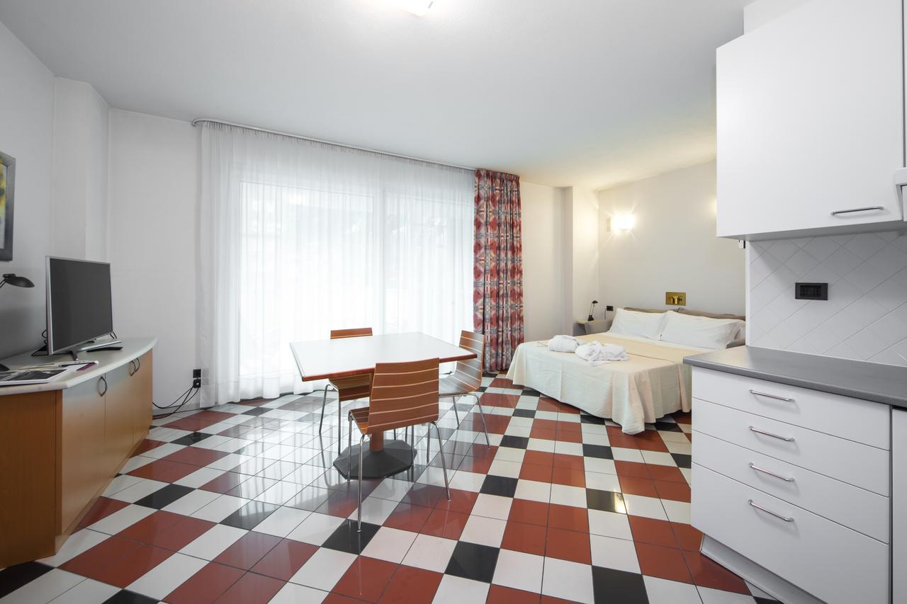 Piazzi House Aparthotel Sondrio Ngoại thất bức ảnh