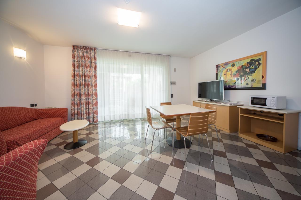 Piazzi House Aparthotel Sondrio Ngoại thất bức ảnh