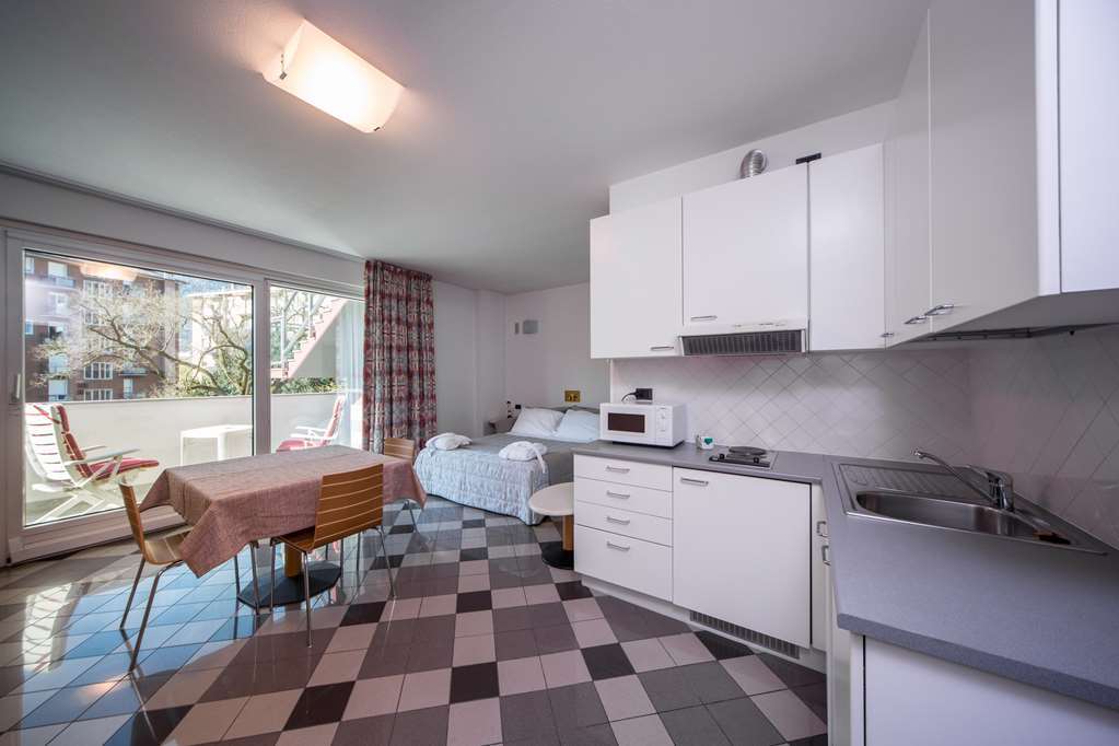 Piazzi House Aparthotel Sondrio Phòng bức ảnh